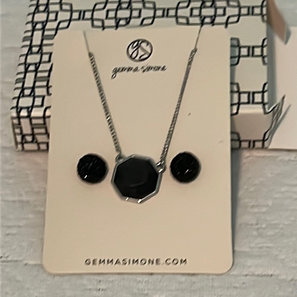 New Gemma Simone jewel necklace and earrings set.